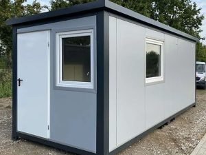 Contenedor Oficina 6,00 X 2,40 Con WC, Ducha y Cocina ( Ref: 2390 )