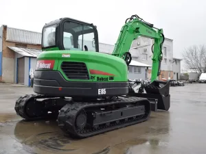 Miniexcavadora BOBCAT E85 + 3 cucharones / 8,5 T