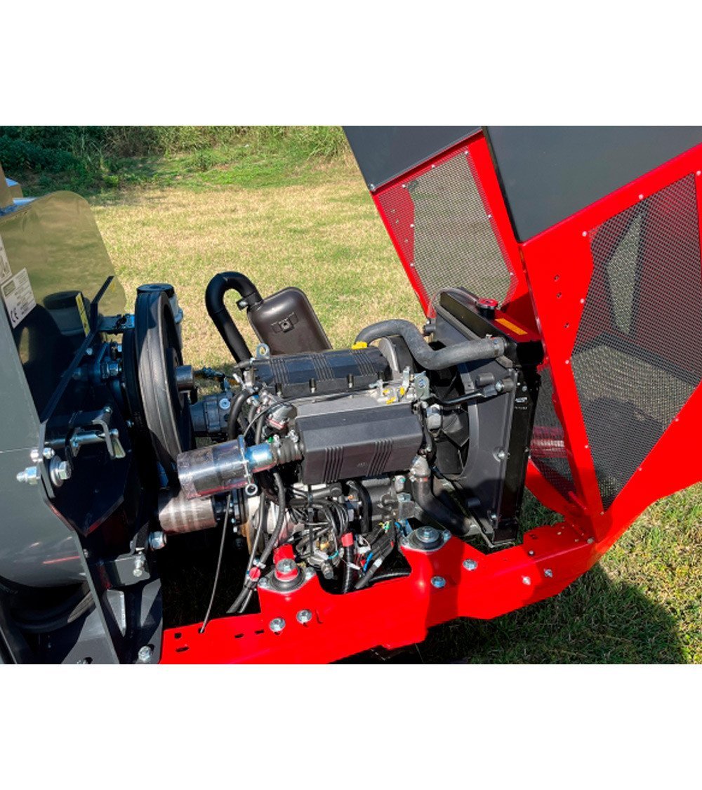biotrituradora-orugas-profesional-diesel-252hp-200mm-caravaggi-cp-210-kd-tn-3.jpg
