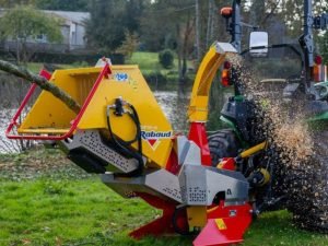 Biotrituradora sobre Tractor Rabaud VEGETOR 110 TCH 110 mm para Tractor de 15 a 35 CV (80 CV con embrague de fricción)