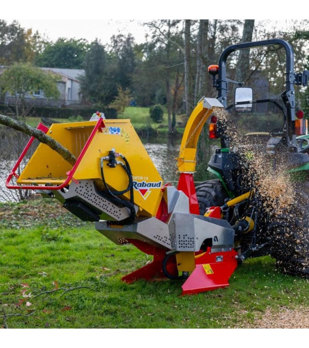 biotrituradora-sobre-tractor-rabaud-vegetor-110-tch-110-mm-para-tractor-de-15-a-35-cv-80-cv-con-embrague-de-friccion-4.jpg