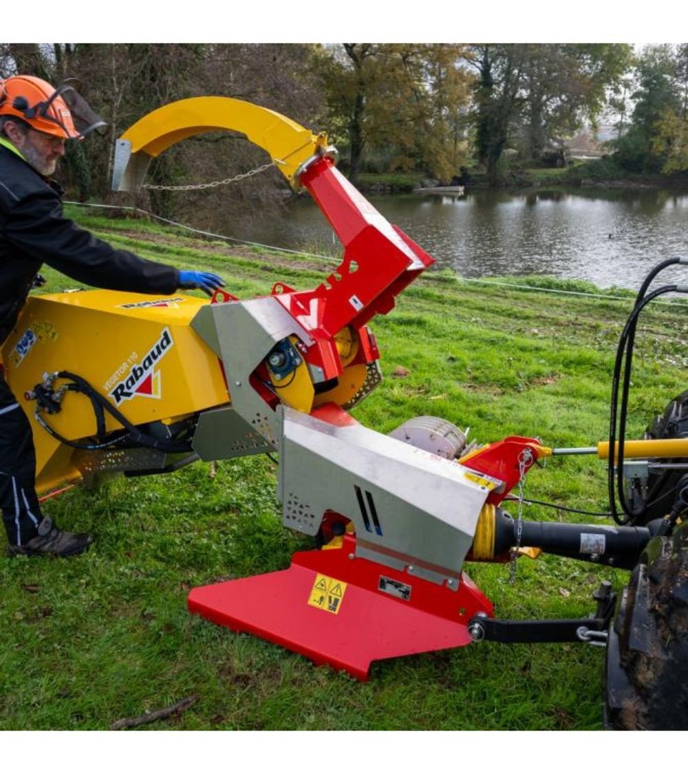 biotrituradora-sobre-tractor-rabaud-vegetor-110-tch-110-mm-para-tractor-de-15-a-35-cv-80-cv-con-embrague-de-friccion-6.jpg